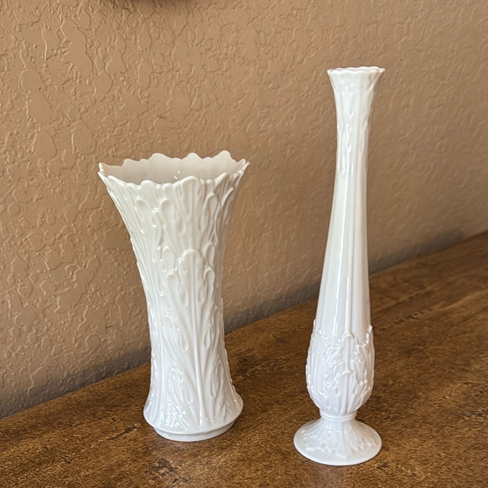 LENOX Vase Soft Ivory Porcelain   From the 1980’s Woodland Collection